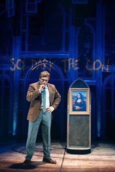 Hannes Levianto als Robert Langdon