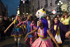 Unglaubliche Tanzerfahrung am Piccadilly Circus - London
